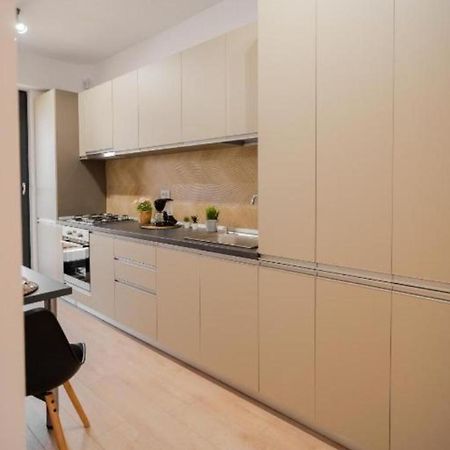 Lux Apartament Bacău Eksteriør bilde
